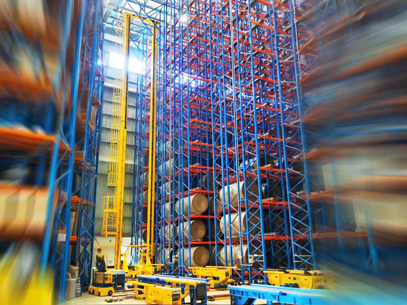 High-bay stacker crane